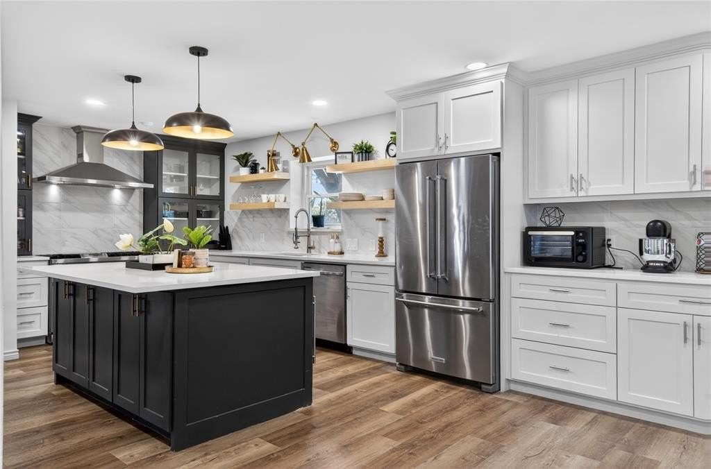 6873 Greenwich Ln - Photo 4 of 33