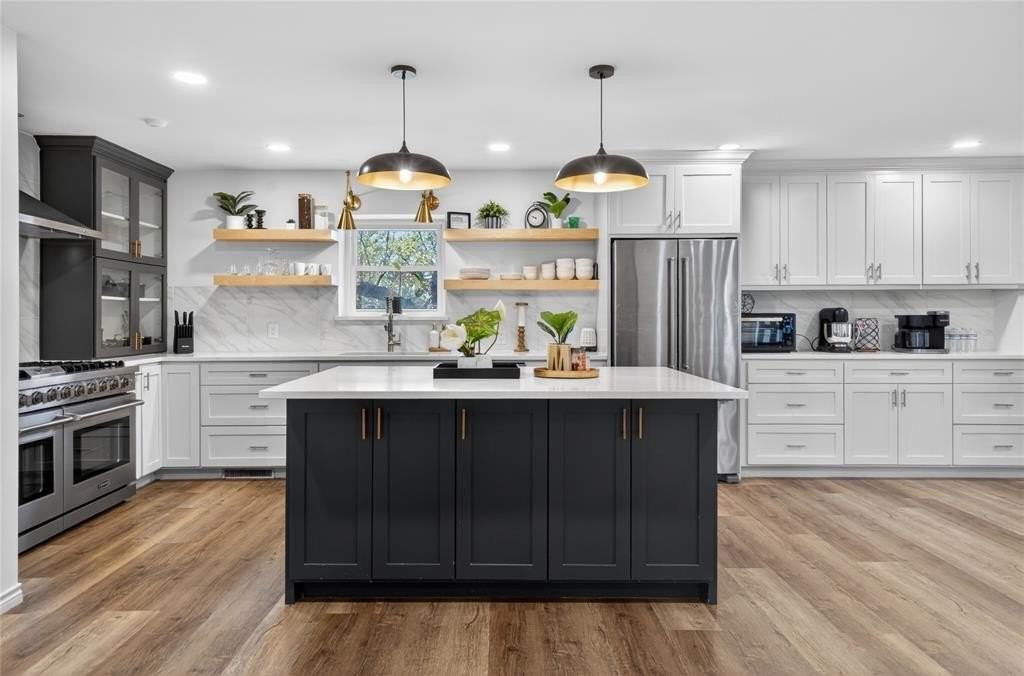 6873 Greenwich Ln - Photo 6 of 33