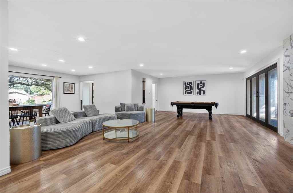 6873 Greenwich Ln - Photo 7 of 33