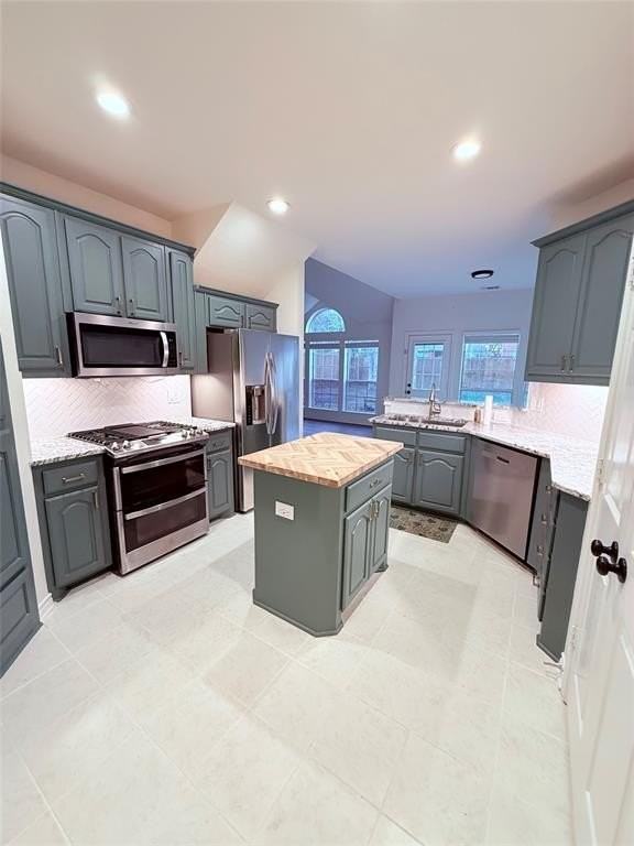 7717 Troon Dr - Photo 5 of 20