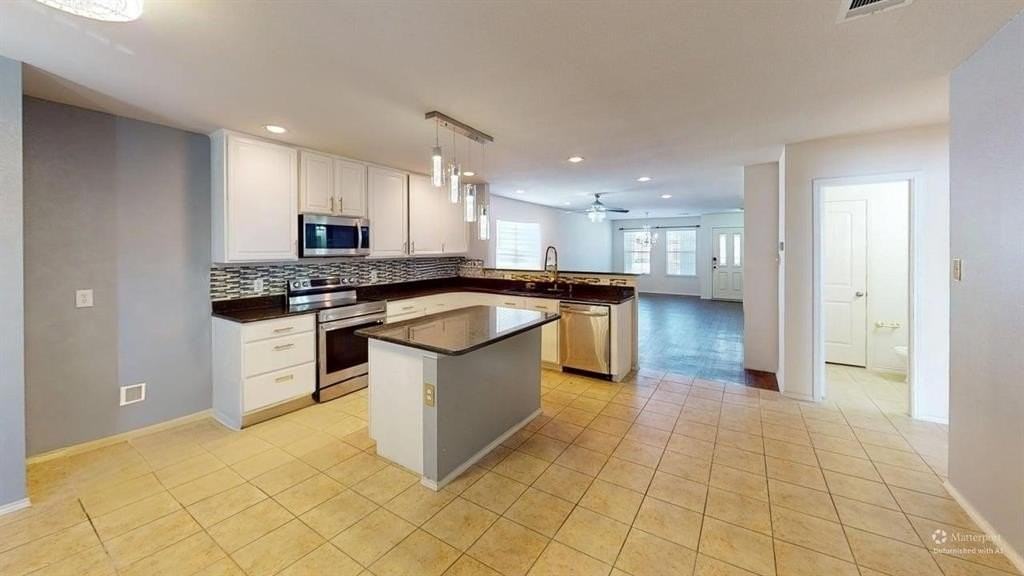 8417 Star Thistle Dr - Photo 4 of 29