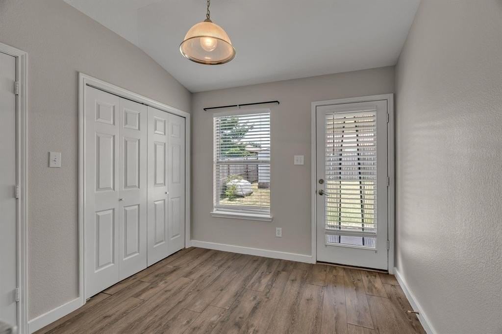 3920 Cane River Rd - Photo 4 of 22