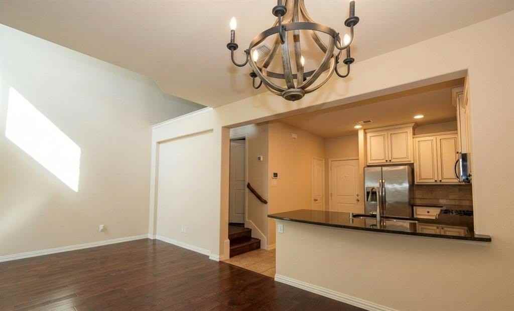 3911 Cascade Sky Dr - Photo 5 of 12