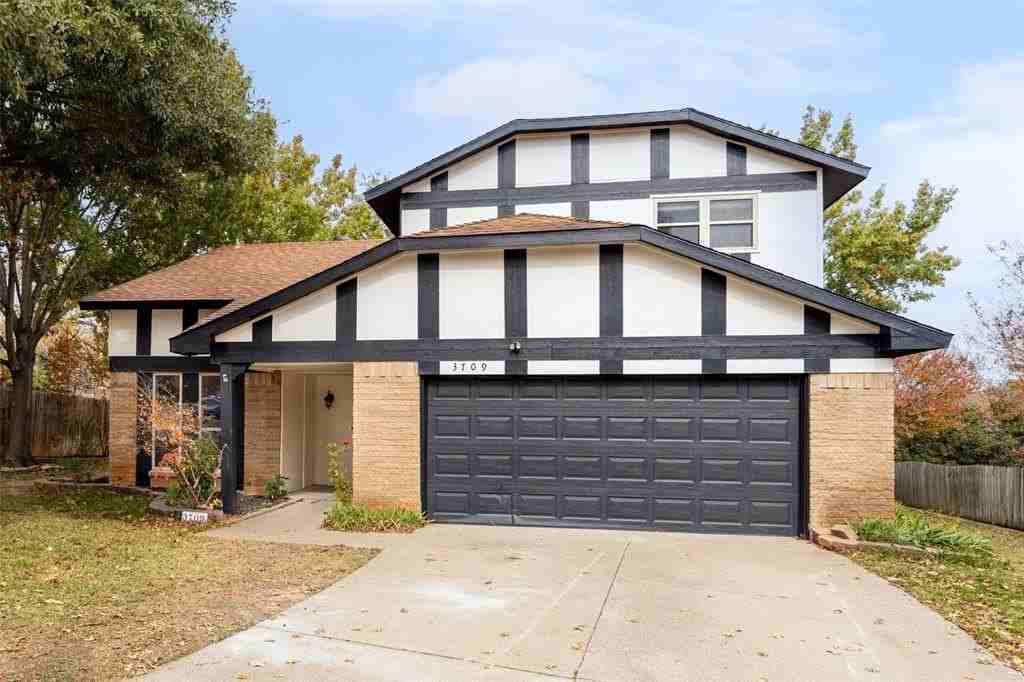 3709 Ravenhill Ln - Photo 2 of 25