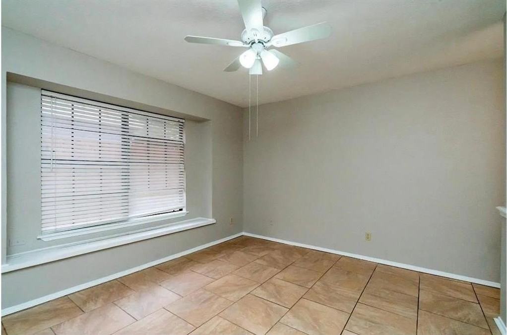 3207 Forest Creek Dr - Photo 7 of 8