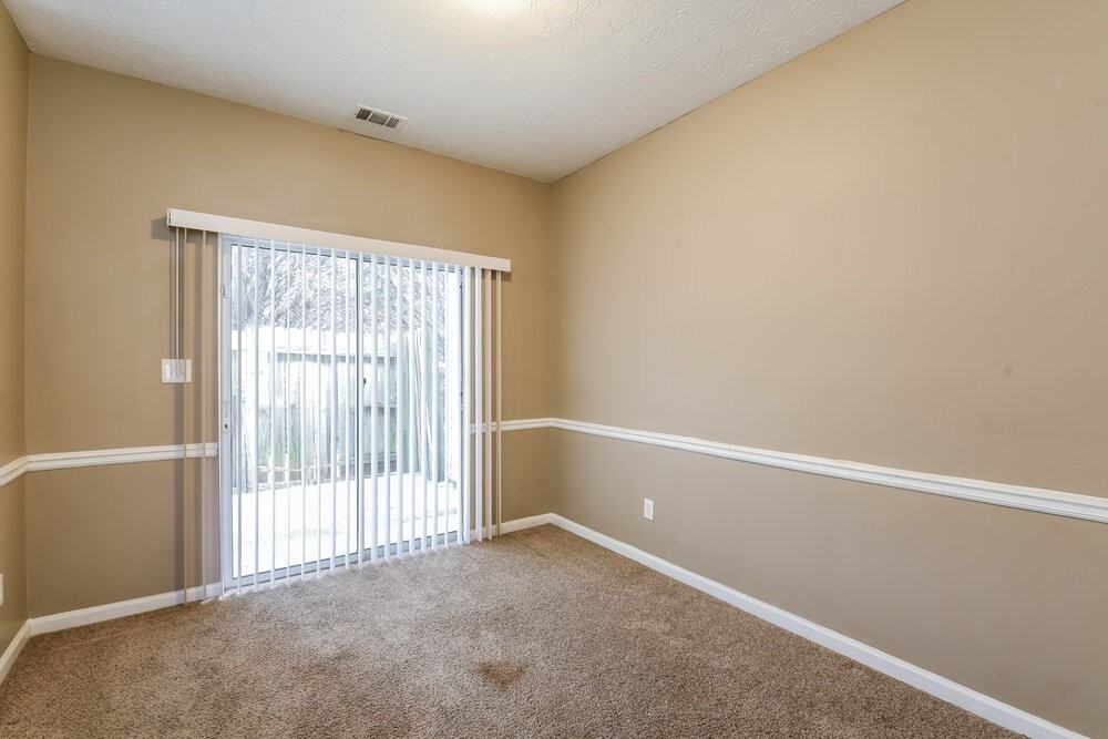 4832 Hairston Park Sq - Photo 5 of 17