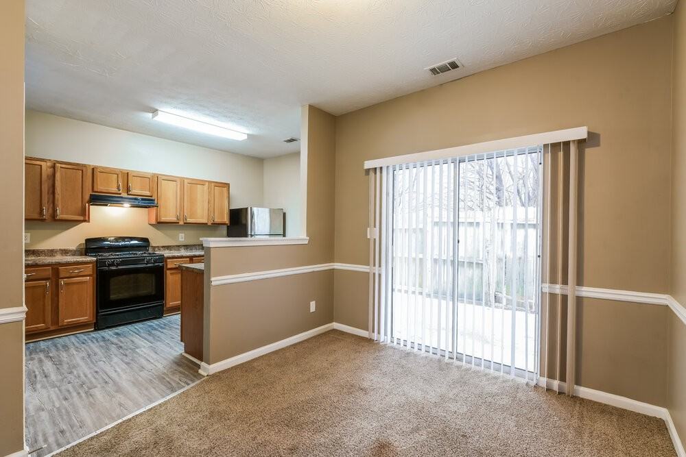 4832 Hairston Park Sq - Photo 6 of 17