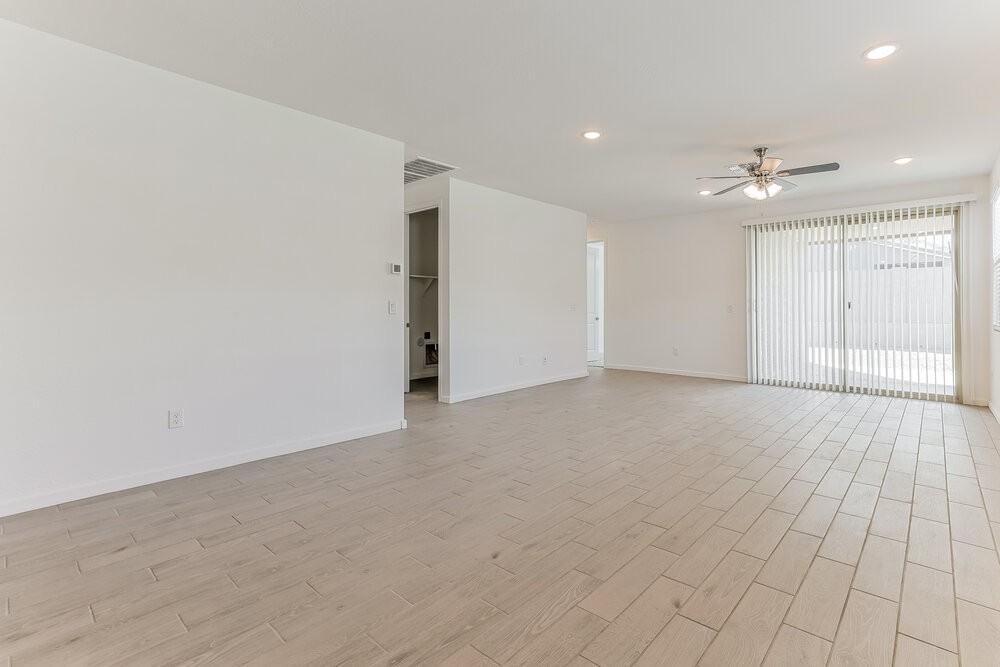 4565 W Hunter Trl - Photo 3 of 16