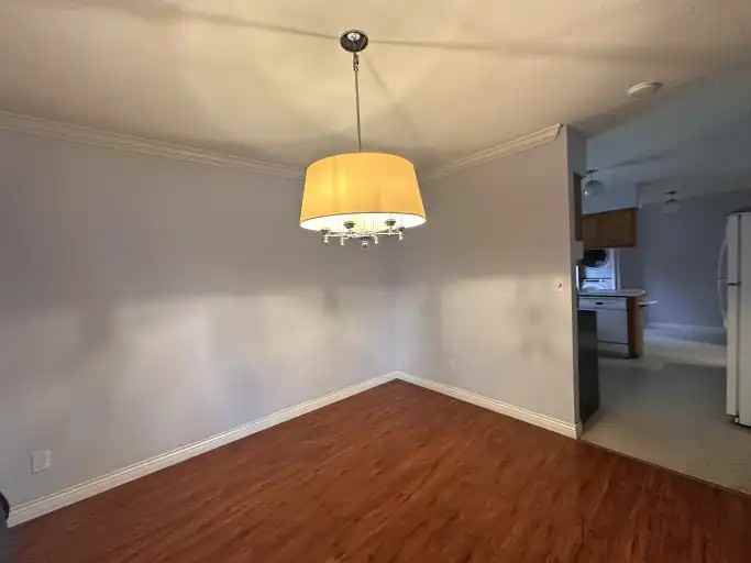 5851 172a St - Photo 5 of 15