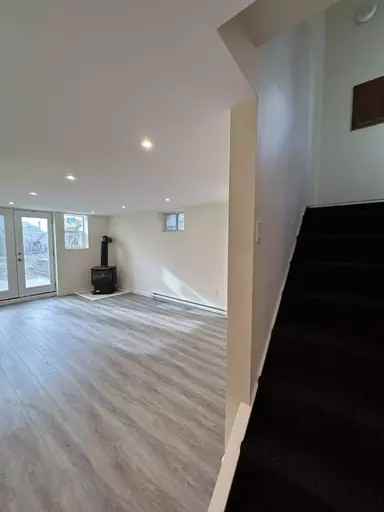 621 Stewart St #2 - Photo 3 of 22