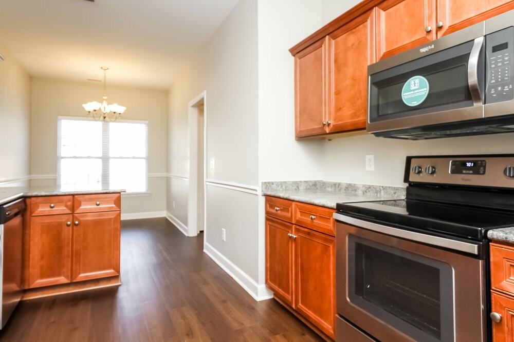 1120 Tiger Woods Way - Photo 7 of 17