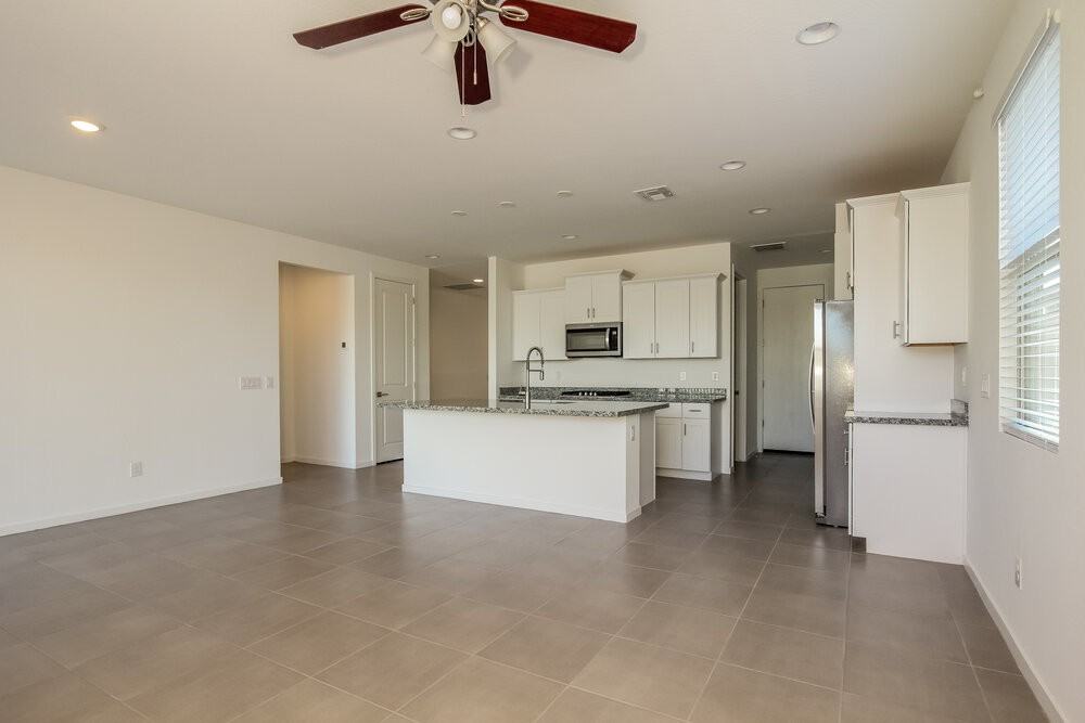 5626 W Notch Hill Rd - Photo 4 of 16