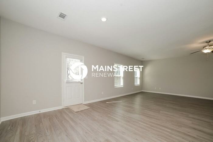 529 Firethorn Ct - Photo 5 of 17