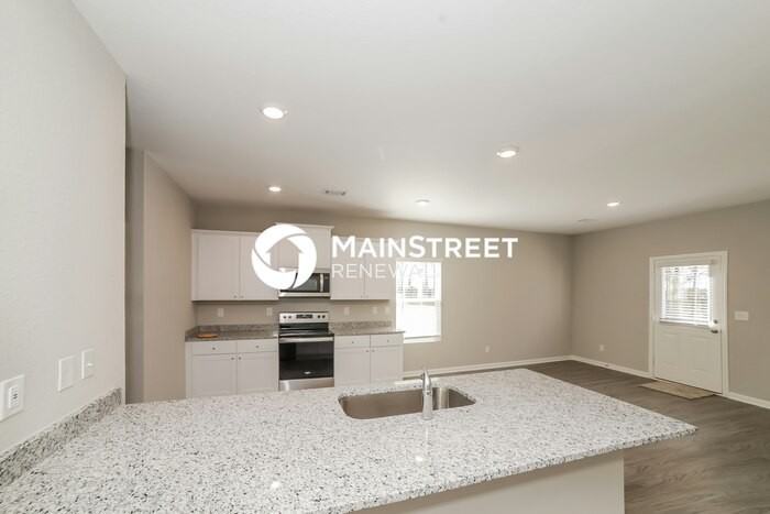 529 Firethorn Ct - Photo 6 of 17