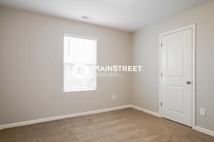 212 Quincy Meadow Ave - Photo 6 of 17