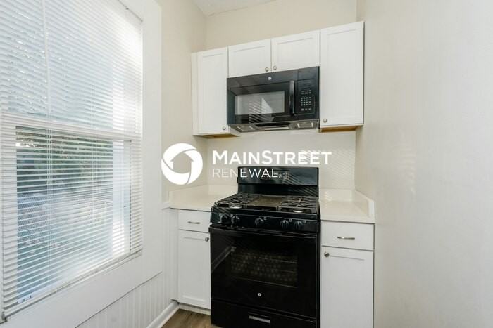 664 S 27th St - Photo 7 of 16