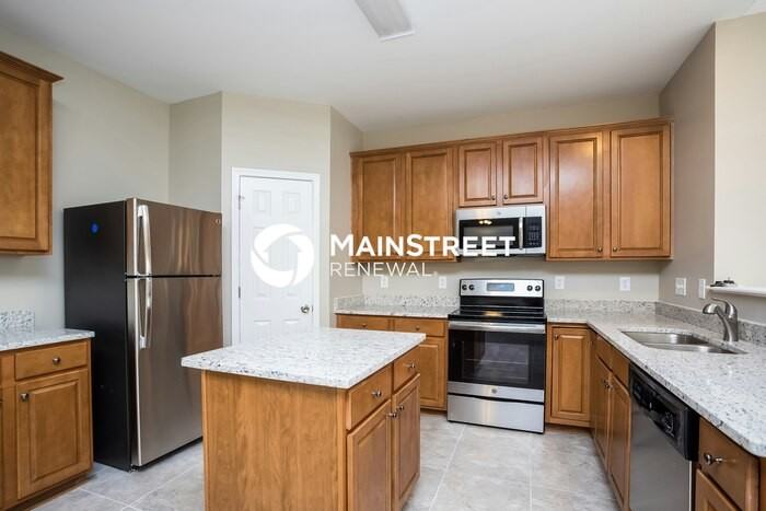 6827 Winners Dr - Photo 5 of 15