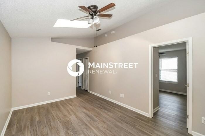 5118 Somerton Ct - Photo 3 of 16