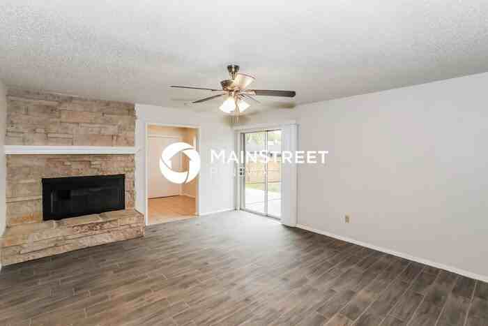 201 Wildfire Dr - Photo 4 of 17