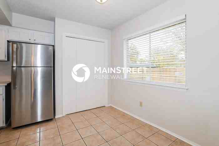 201 Wildfire Dr - Photo 7 of 17