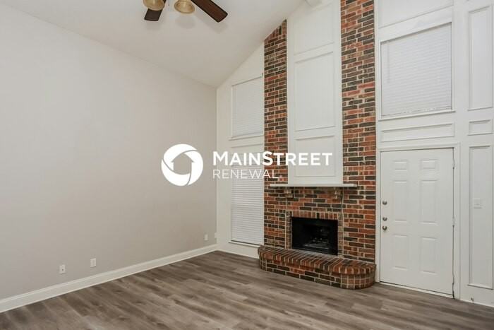 7520 Mayfair Cir - Photo 5 of 17