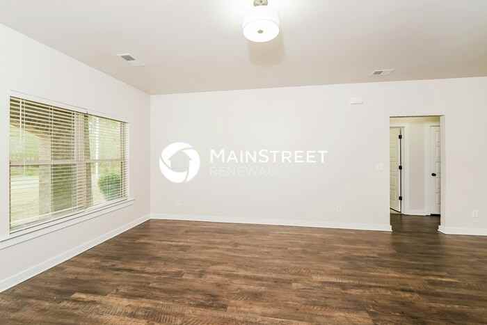 151 Trotter Ct - Photo 4 of 16