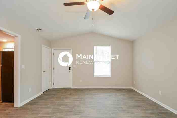 511 Cotton Ave - Photo 4 of 16