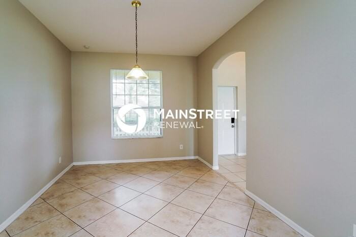 910 Countess Ave - Photo 6 of 17