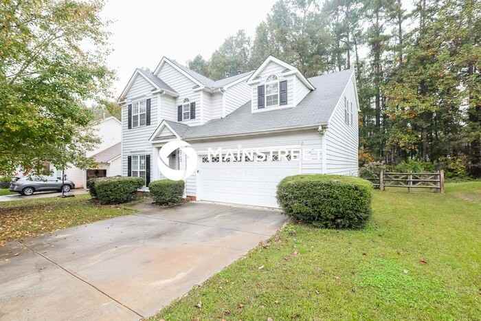 6713 Reedy Creek Rd - Photo 4 of 17