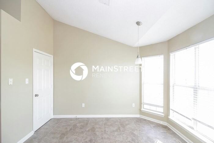 1647 Sarah Ann Dr W - Photo 6 of 16