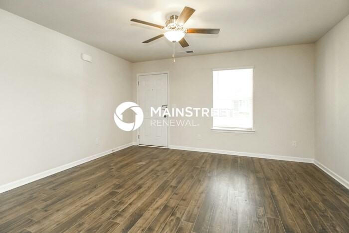 147 Westcott St - Photo 4 of 17