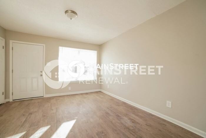 6320 Valleybrook Cv - Photo 3 of 15