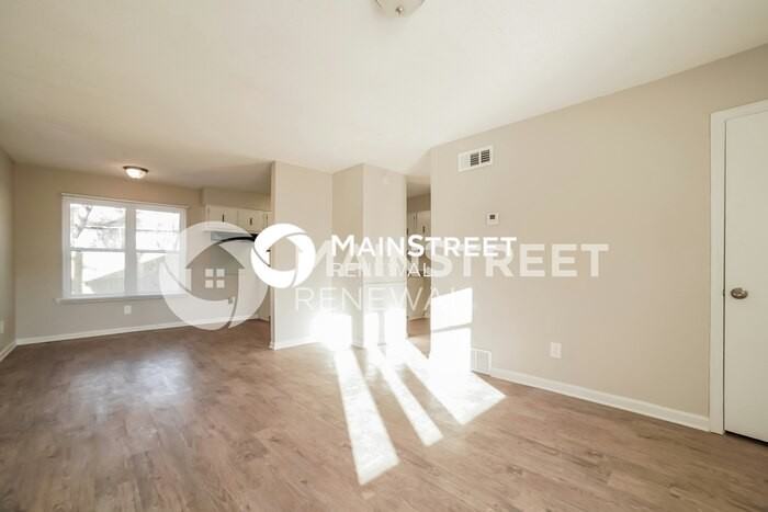 6320 Valleybrook Cv - Photo 5 of 15