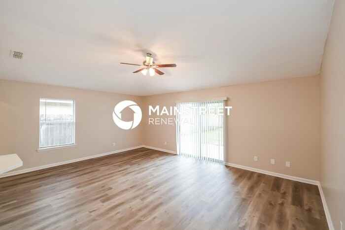 1517 Slash Pine Ct - Photo 6 of 16
