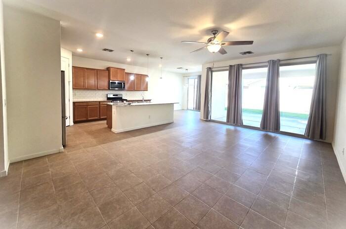 14382 W Eugene Ter - Photo 4 of 20