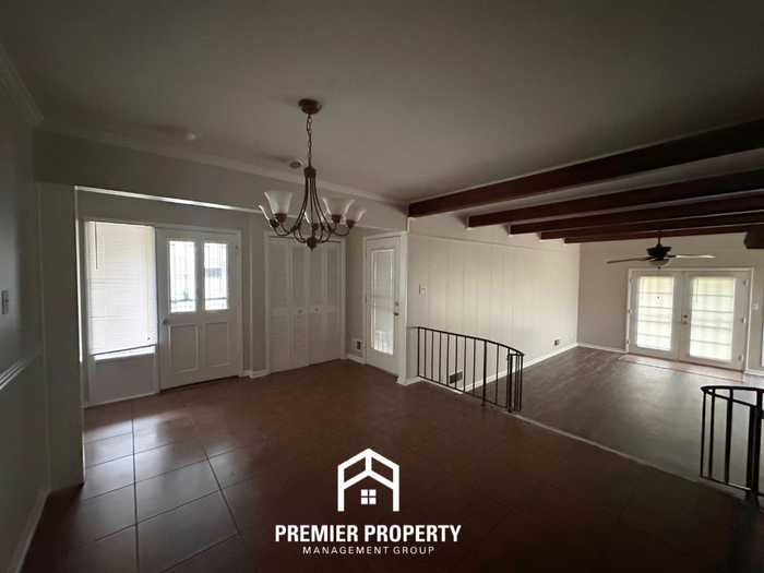 6297 Trafalgar Rd - Photo 4 of 21