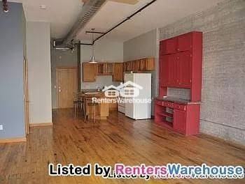 523 Jackson St #201 - Photo 3 of 6