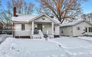 featured image of 1093 Georgia Ave