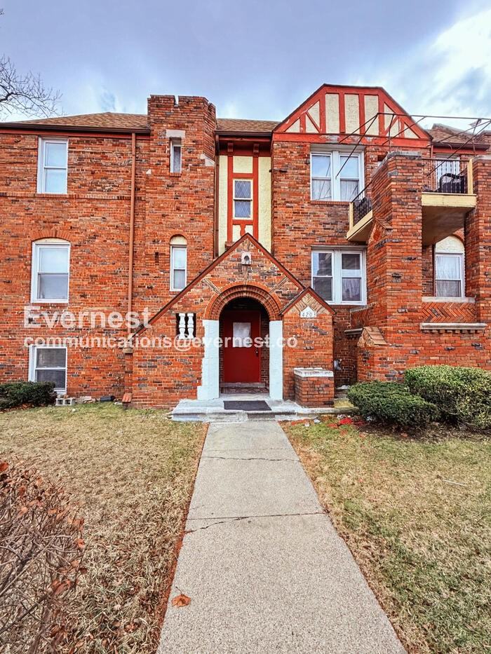 4203 Cortland St #1 - Photo 2 of 24