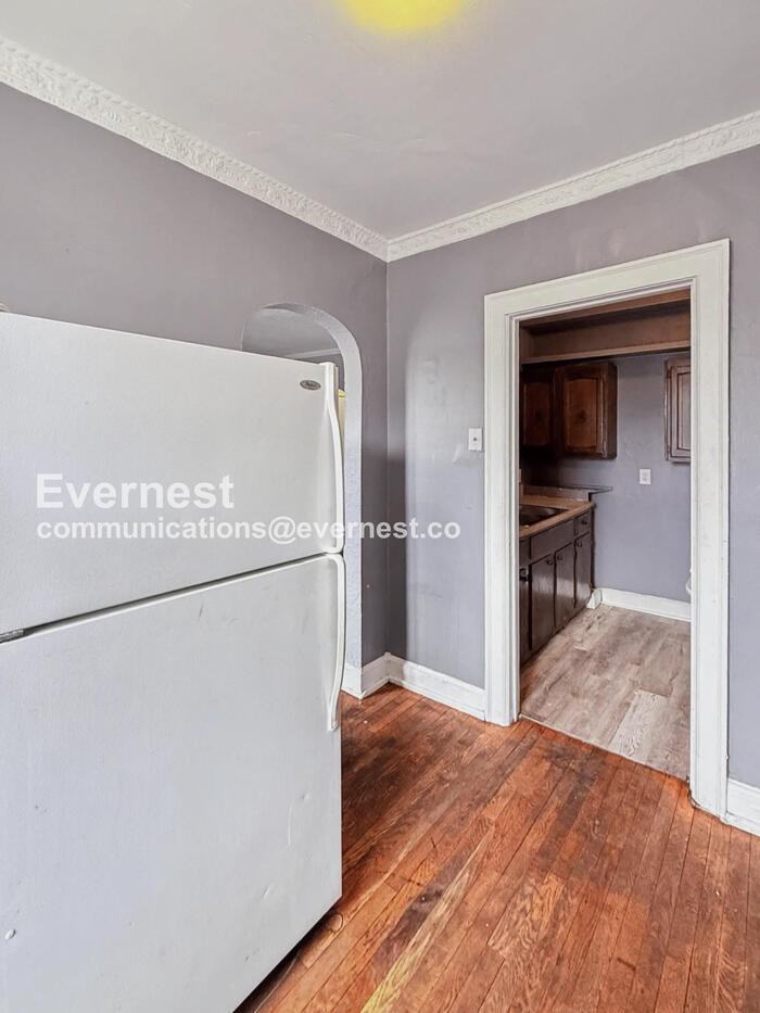 4203 Cortland St #1 - Photo 7 of 24