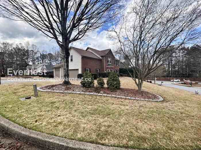 4950 Saddle Bridge Ln - Photo 2 of 39