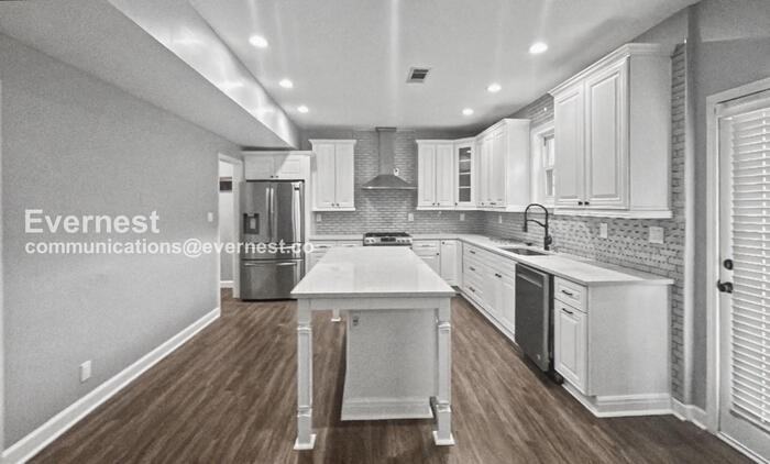 4950 Saddle Bridge Ln - Photo 3 of 39