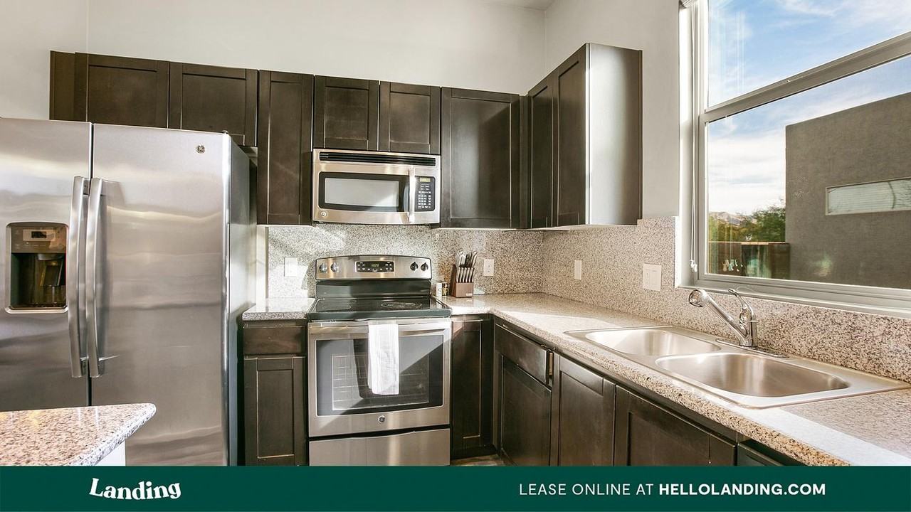 75 W 18th Street - Photo 5 of 50