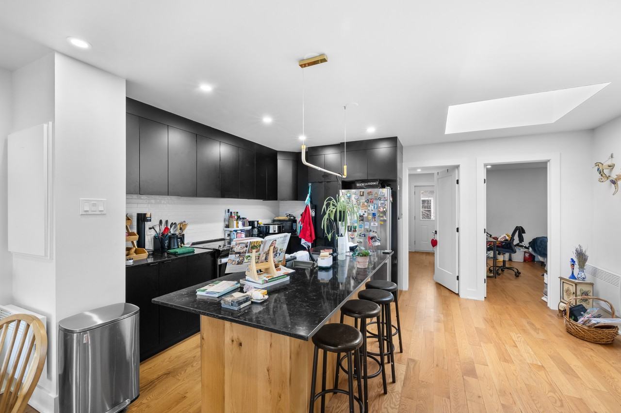 4315A Rue Parthenais - Photo 2 of 11