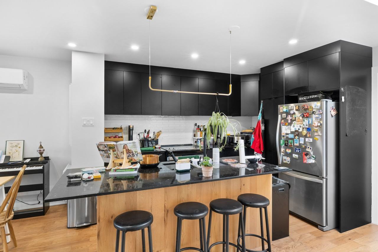 4315A Rue Parthenais - Photo 3 of 11