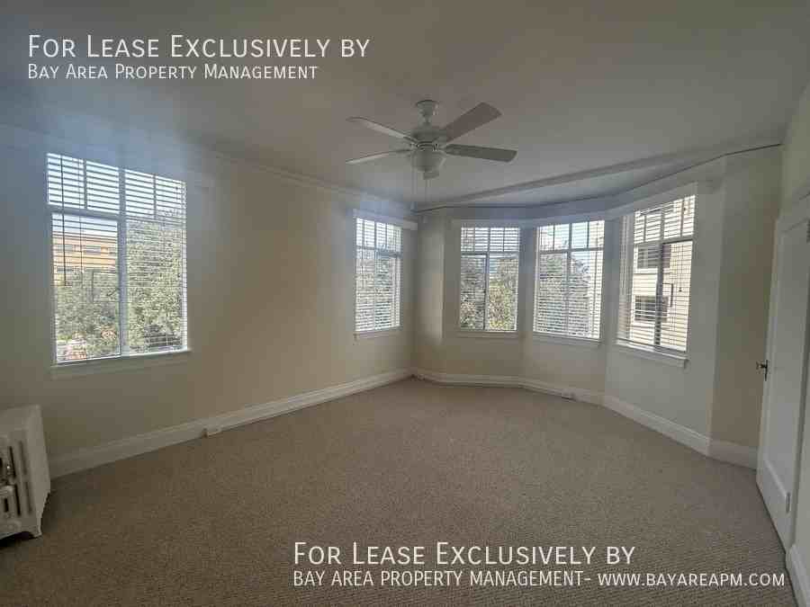 345 Forest Ave #211 - Photo 2 of 7