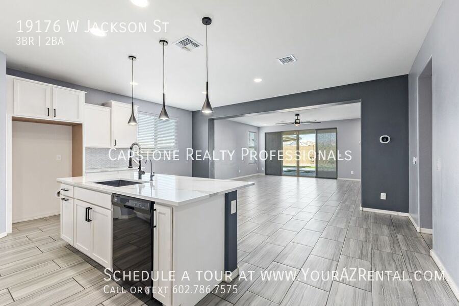 19176 W Jackson St - Photo 4 of 23