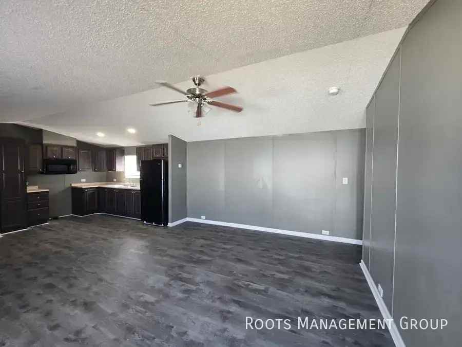 1127 Wildwood Dr #100 - Photo 4 of 20