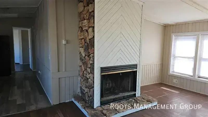 20828 Alliger Rd #80 - Photo 5 of 16