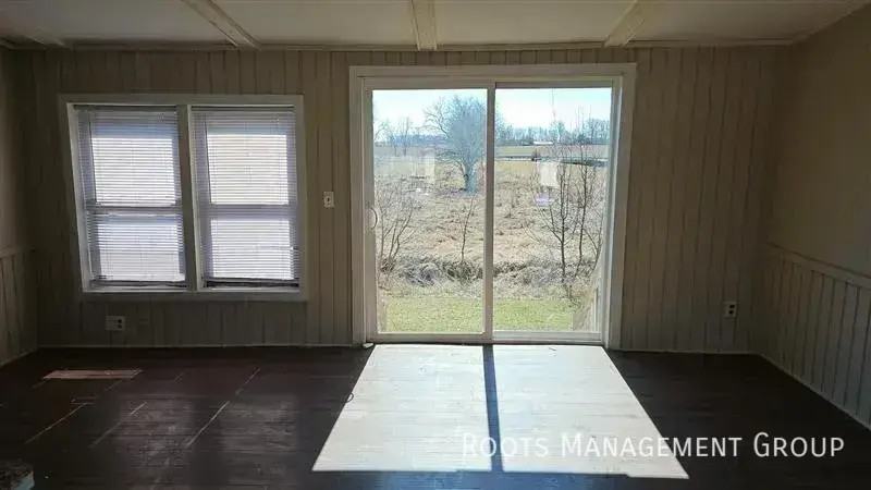 20828 Alliger Rd #80 - Photo 6 of 16